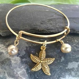 Expandable Charm Bangle Bracelets.